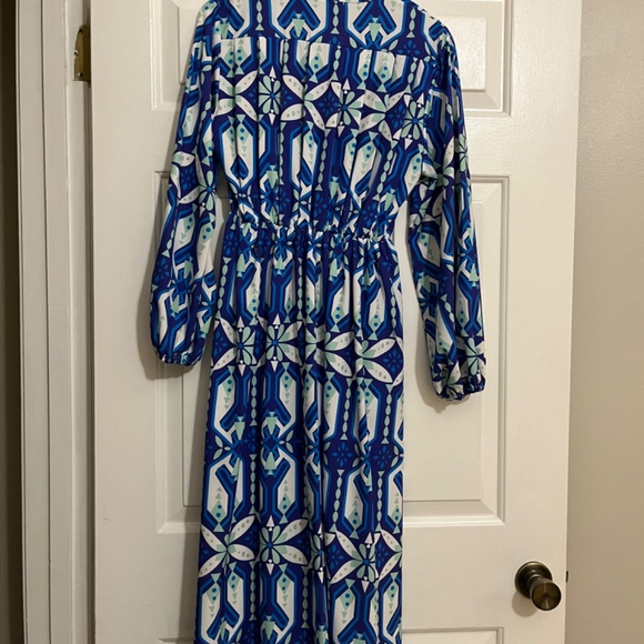 Blue Geometric Maxi Dress - Picture 2 of 4
